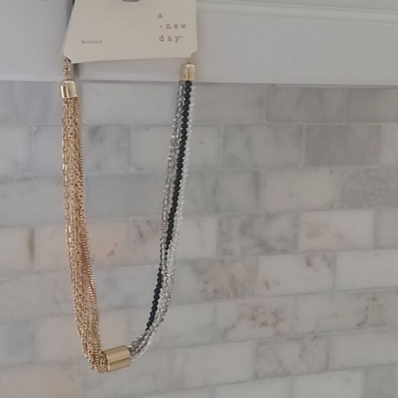 A New Day necklace   - Picture 3 of 6
